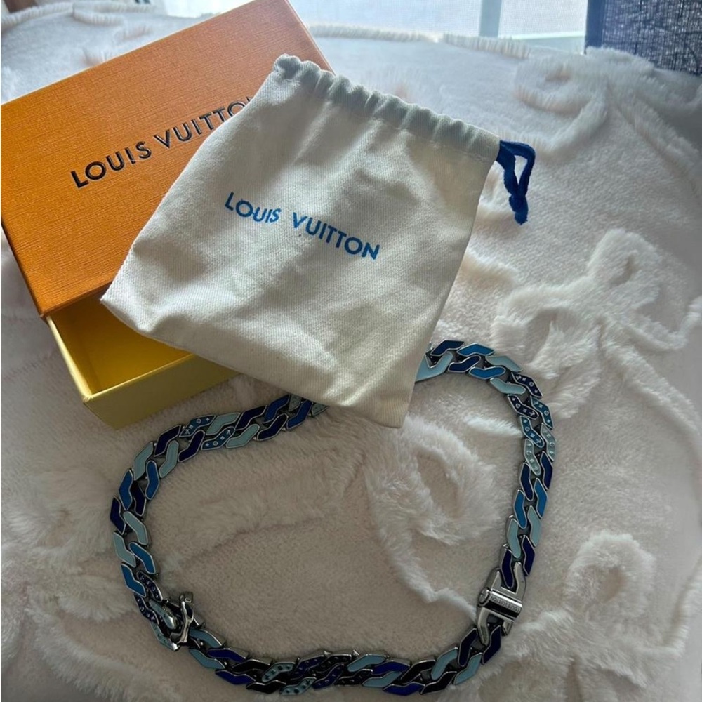 Louis Vuitton LV Chain Links Paved Necklace